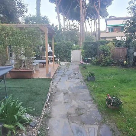 アパート Domusauroom, Relax Nel Cuore Della Versilia - Pet Friendly ヴィアレッジョ