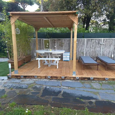 Domusauroom, Casa Con Grande Giardino Privato Pet Friendly Apartman Viareggio